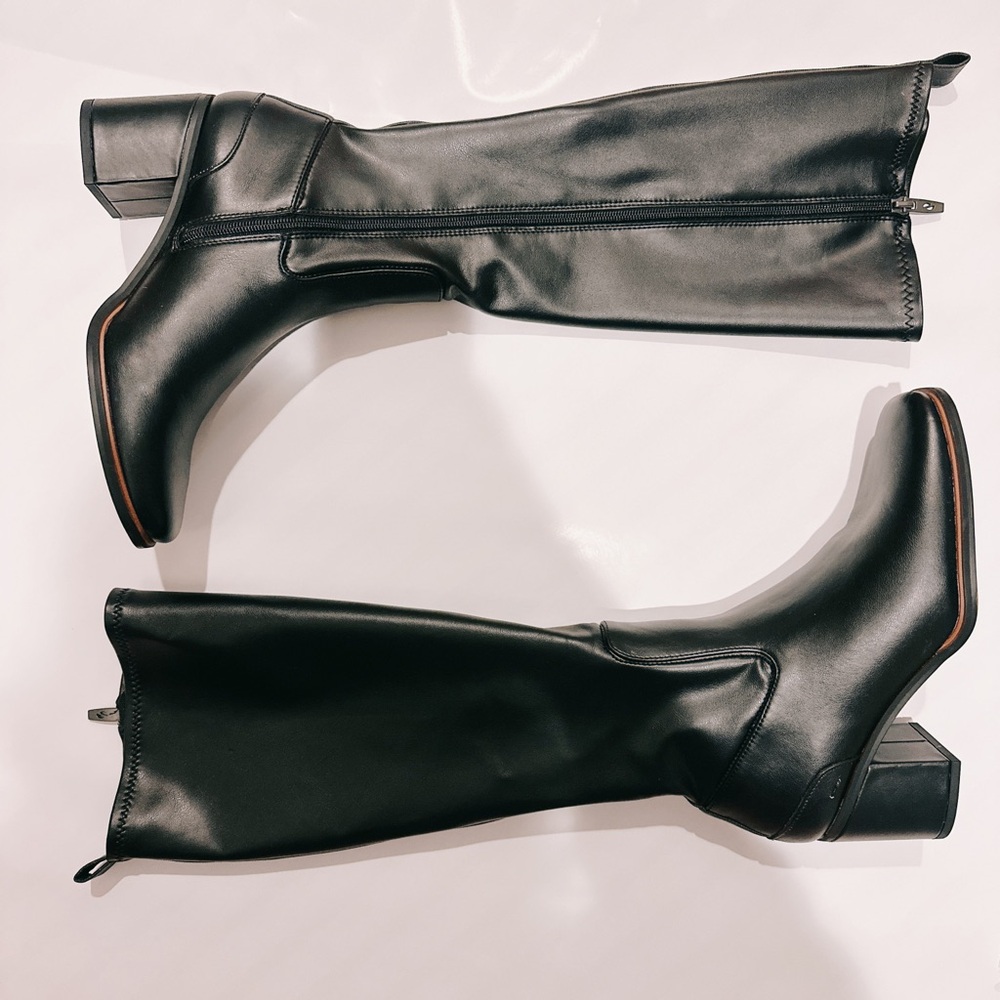 Never Worn Franco Sarto Black leather knee high boots 
Size 7.5